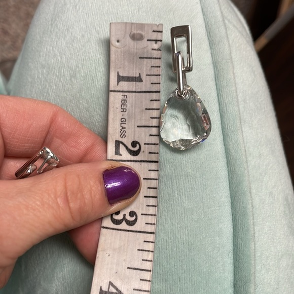 Swavorski crystal drop earrings - Picture 8 of 8